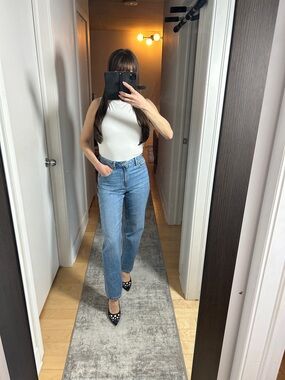 Dynamite Justina Rhinestone Straight Leg Jeans ✨ Mid-Rise Studded Front Denim